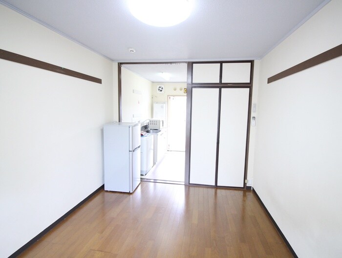 居室 ヒカリハイツ