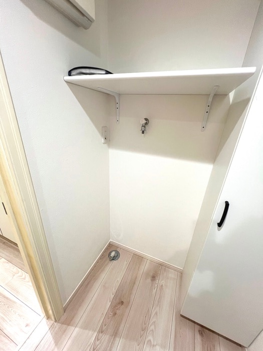 洗濯機置場 ﾊｰﾐｯﾄｸﾗﾌﾞﾊｳｽｱﾆｰｶﾞｰﾃﾞﾝ