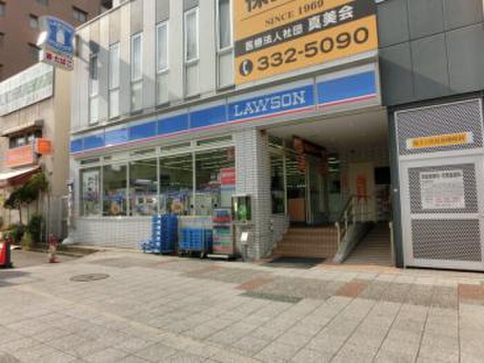 ローソン 保土ヶ谷駅西口店(コンビニ)まで650m ﾊｰﾐｯﾄｸﾗﾌﾞﾊｳｽｱﾆｰｶﾞｰﾃﾞﾝ