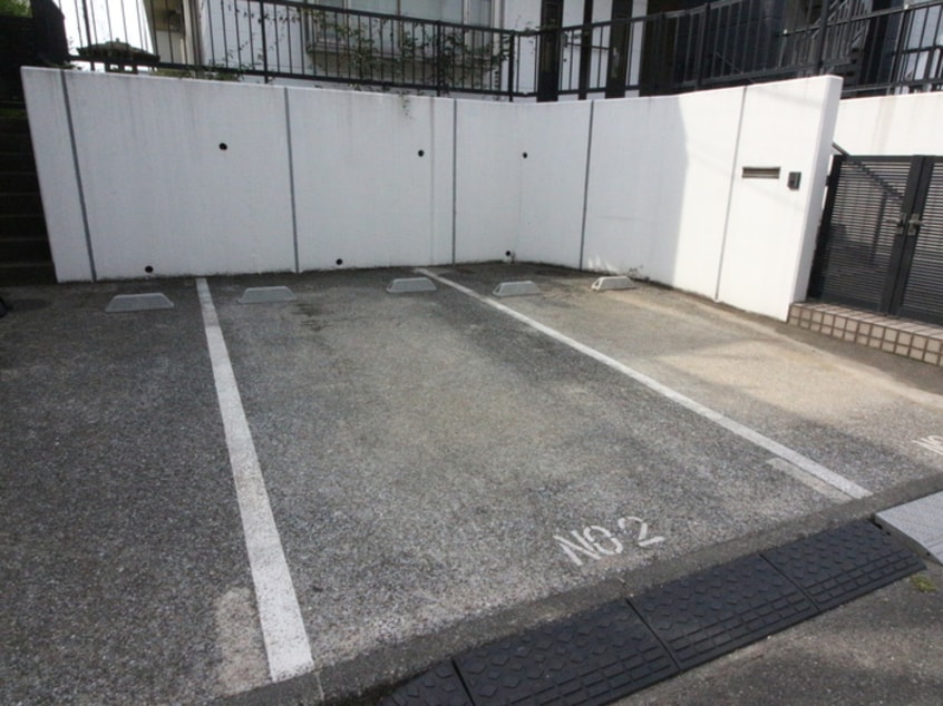 駐車場 ＭＴ６３４