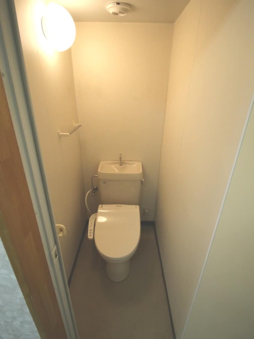 トイレ 山英マンション