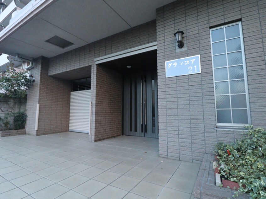 エントランス部分 プレシエ新丸子