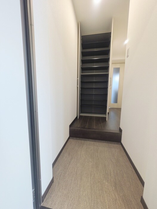 玄関 リーブルファイン大袋駅前