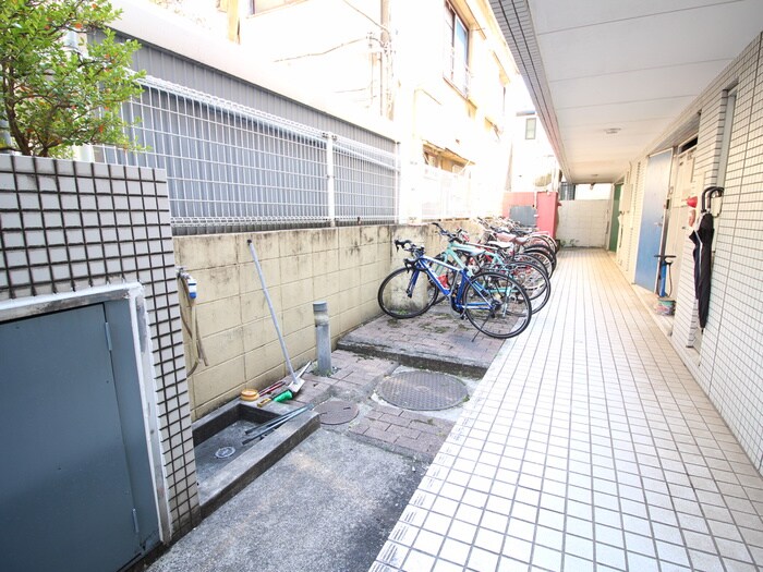 駐輪場 ウイングコ－ト石川台