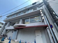 コリーヌ中山