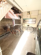 バイク置き場 窪田ハイツ
