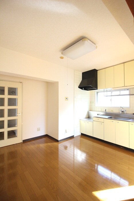 居室 ハイデンス上の宮