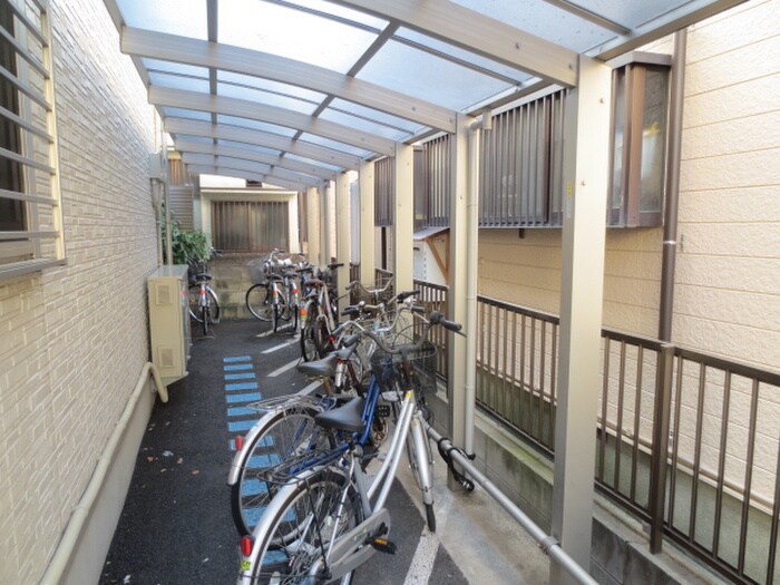 駐輪場 オーガスタ篠崎