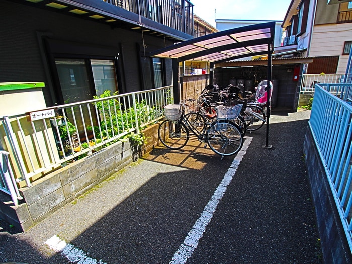 駐輪場 エレガント府中