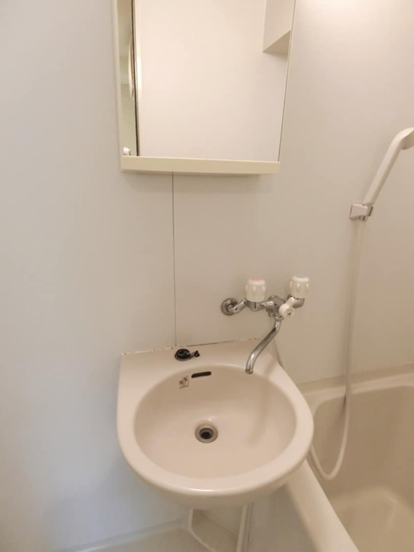 洗面 アルモニ－別所