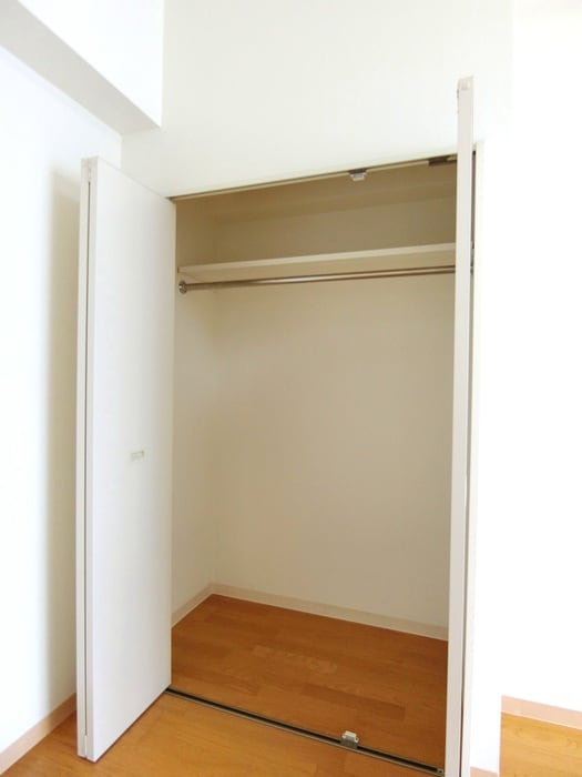 収納 アルモニ－別所