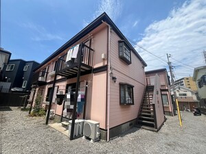 ファミーユ権太坂B棟