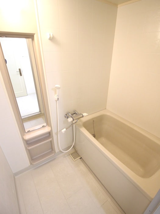 バス／シャワールーム等 ラスタ－ハウス