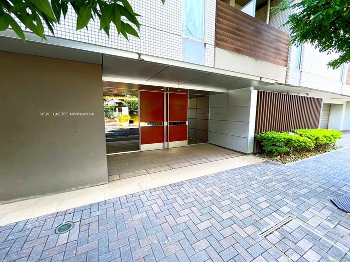 エントランス部分 ヴォアラクテ西早稲田