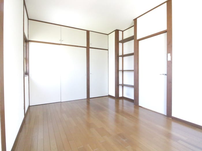 居室 エビスハイツ