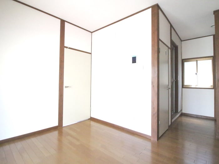 居室 エビスハイツ