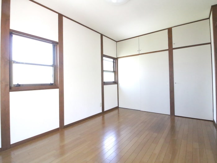 居室 エビスハイツ