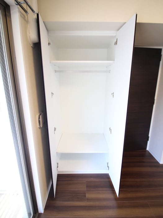 収納 セントラル王子