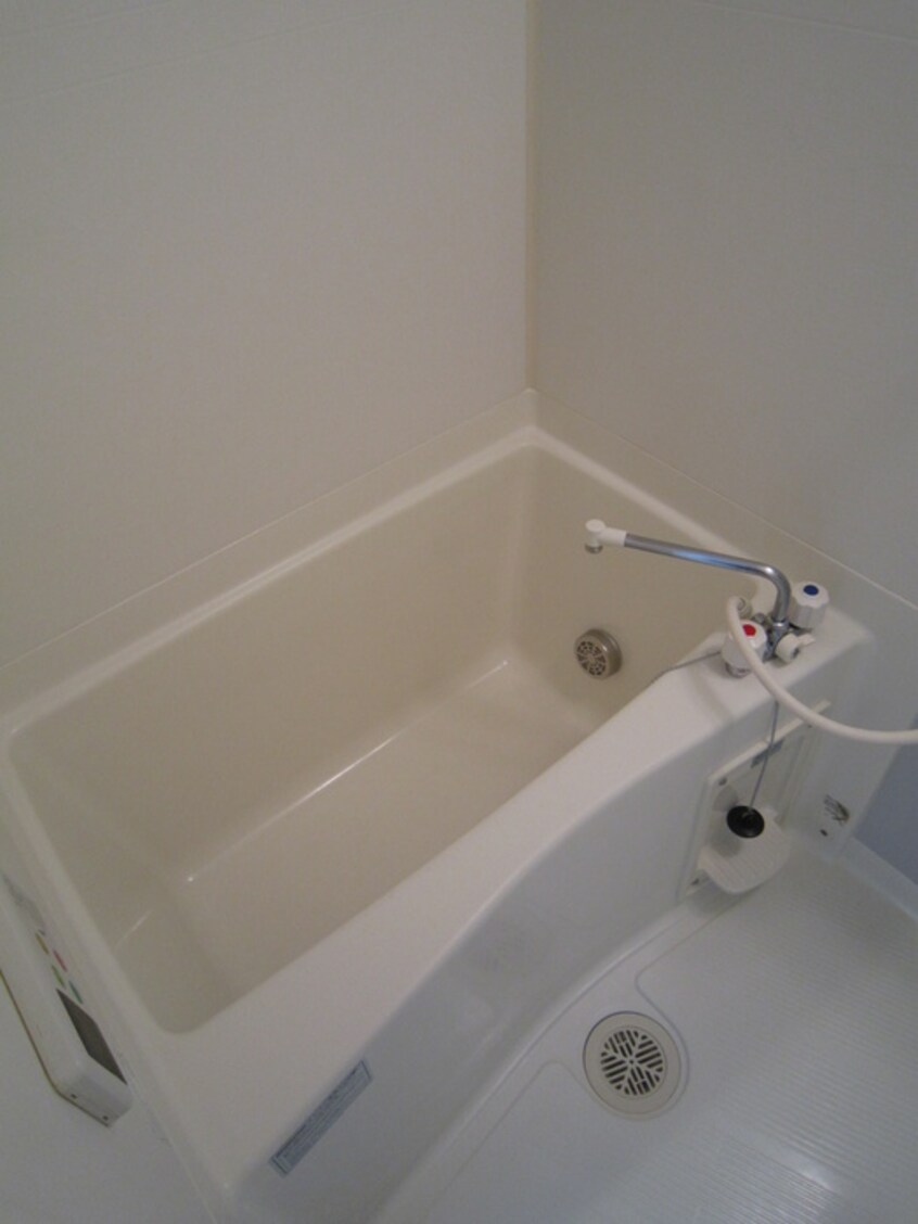 バス／シャワールーム等 レフィナ－ドＥ