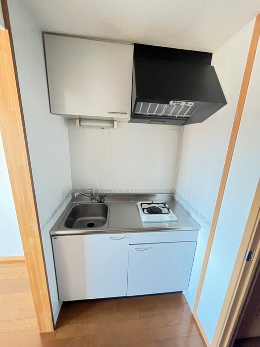 キッチン レフィナ－ドＥ