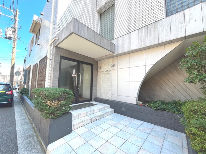 エントランス部分 カーサマツダ