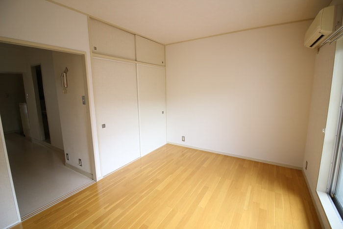 居室 サルイハイツ