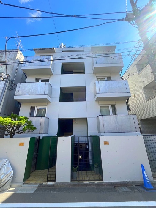 エントランス部分 サルイハイツ