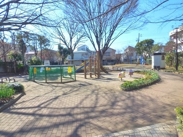 高田馬場公園(公園)まで350m サルイハイツ
