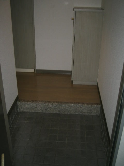 玄関 メゾン・ド・ピュア府中