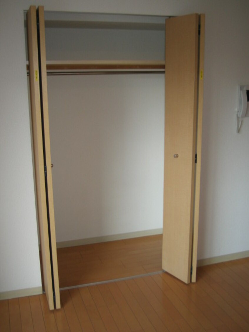 収納 メゾン・ド・ピュア府中