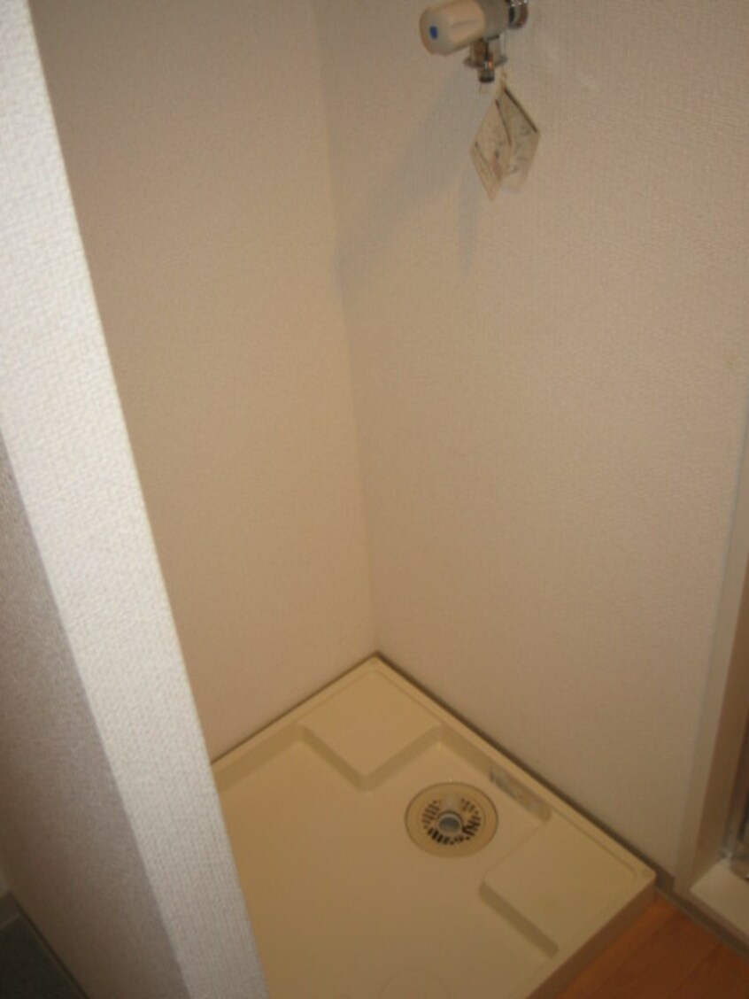 洗濯機置場 メゾン・ド・ピュア府中