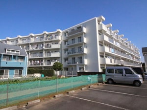 ソフトタウン本厚木（２１８）