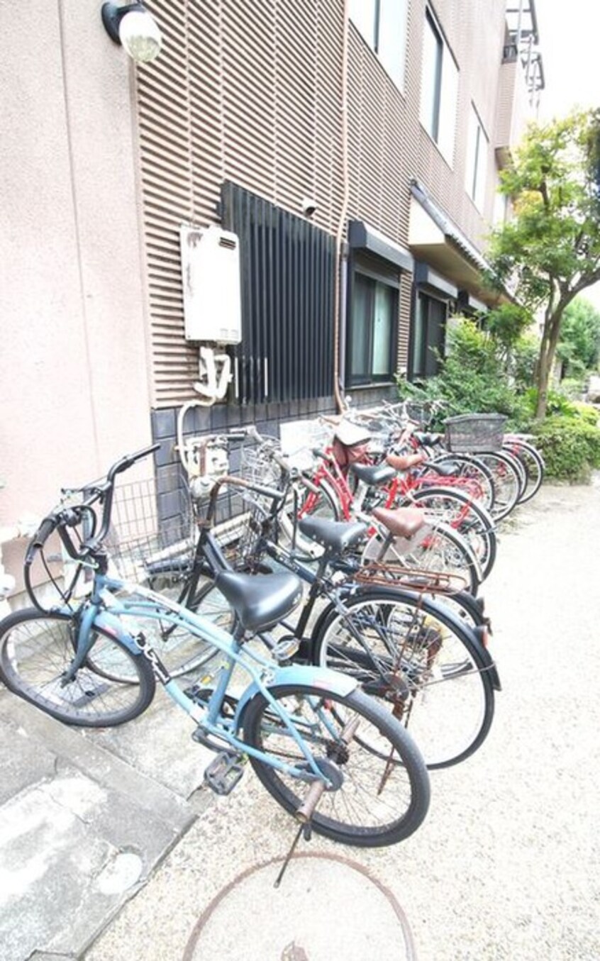 駐輪場 エステートＴＯＫＩ