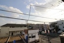 室内からの展望 上小町さくら