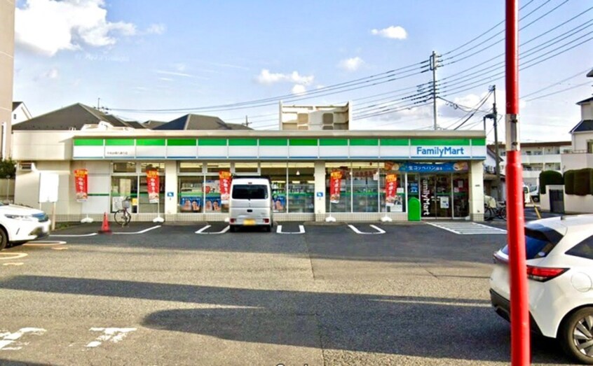 ファミリーマート平和台環八通り店(コンビニ)まで367m プラムガーデン平和台