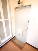 玄関 ルイスハウス