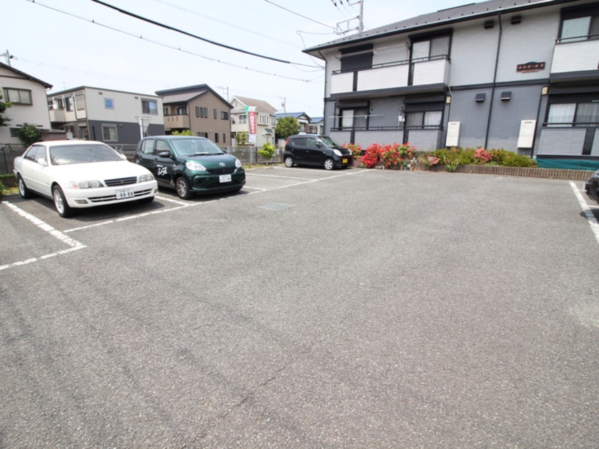 駐車場 ルミエ－ルＡ