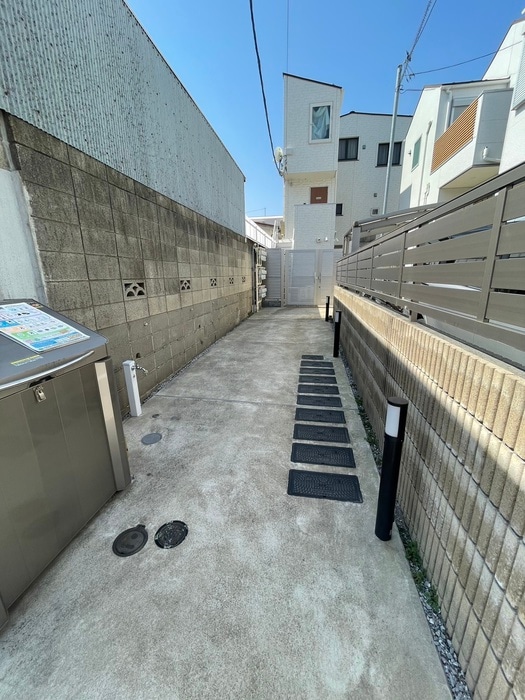 エントランス部分 ノイエ桜台