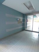 エントランス部分 パティオ並木