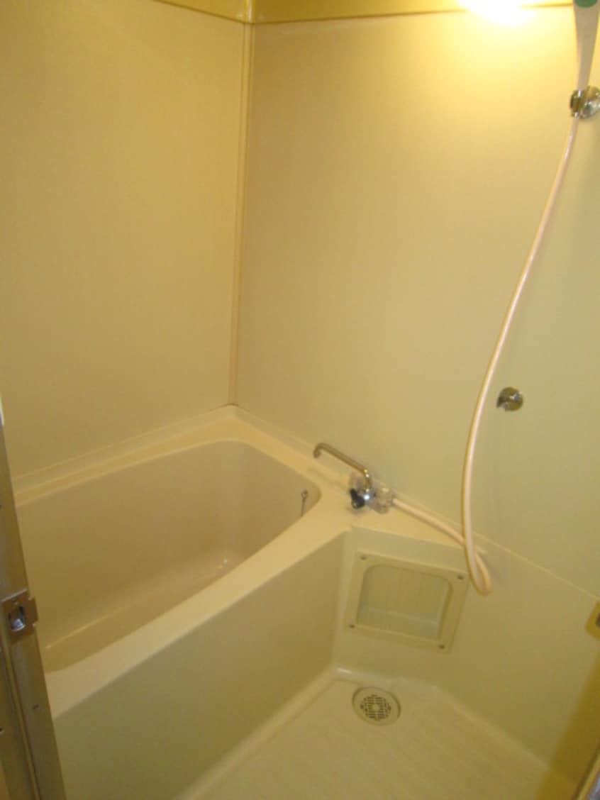 バス／シャワールーム等 レオドール府中