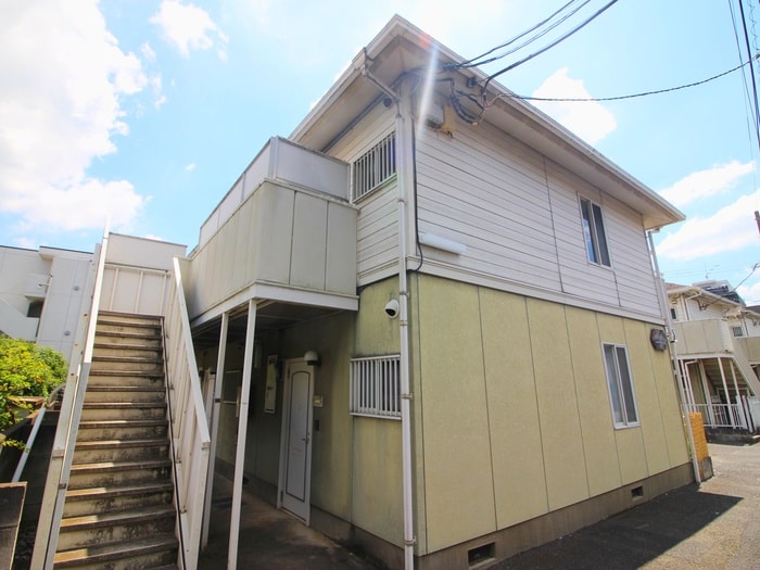 エントランス部分 メゾンジュリエ