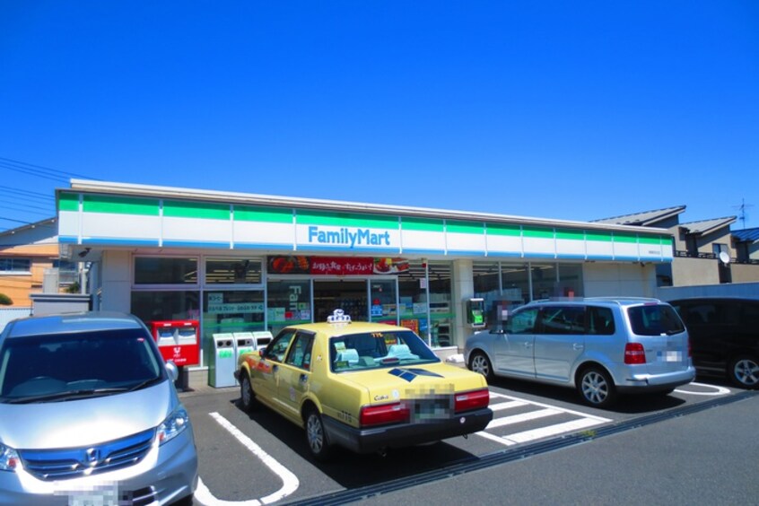 ファミリーマート 青葉荏田北店(コンビニ)まで216m ＫＩＮＯＷＡ