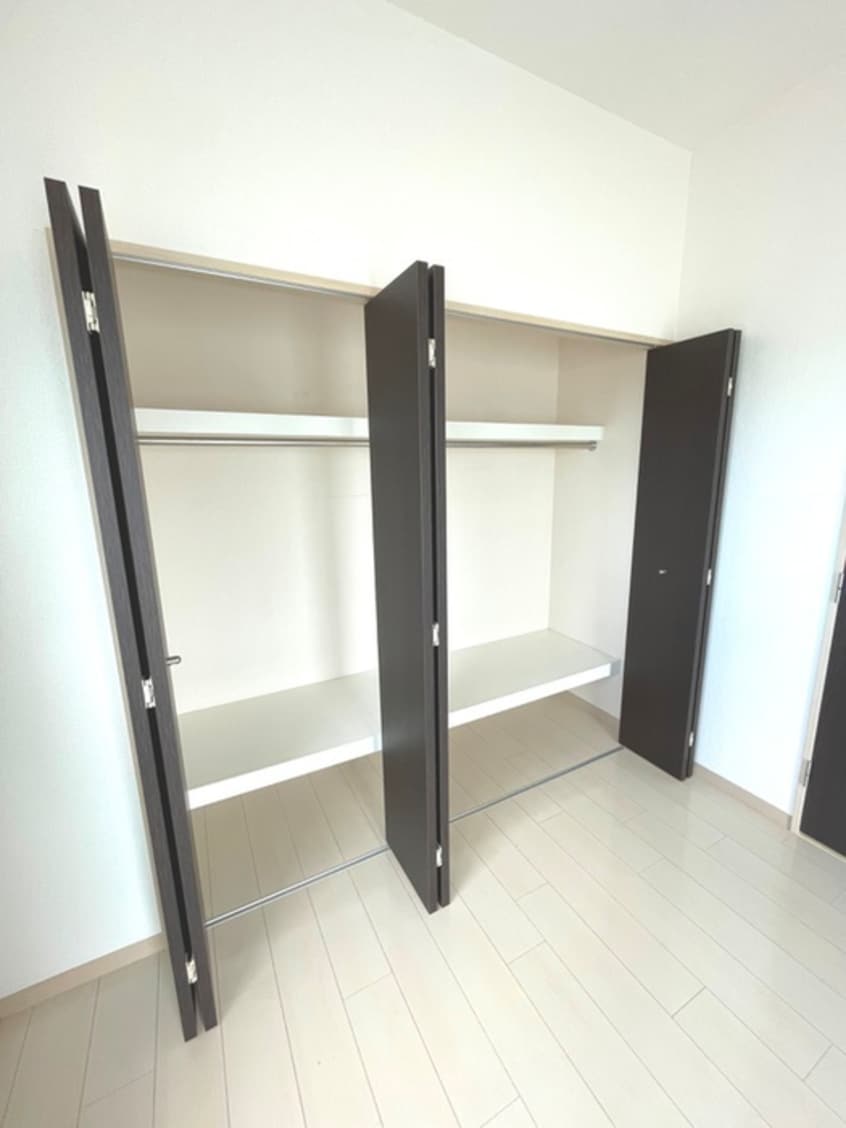 収納 ＳＵＮ　ＣＲＥＳＴ