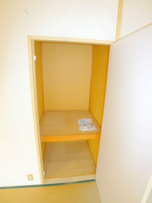 収納 ターナハイムB棟