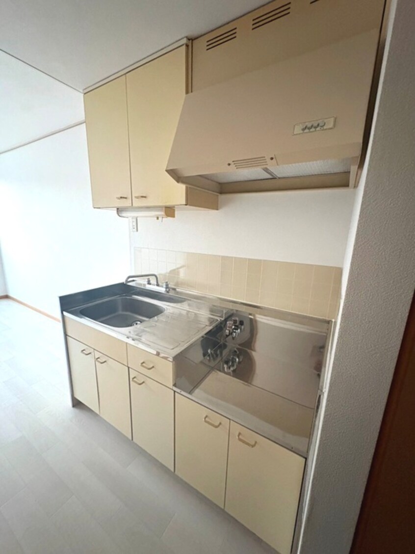 キッチン トミエ－ル赤羽
