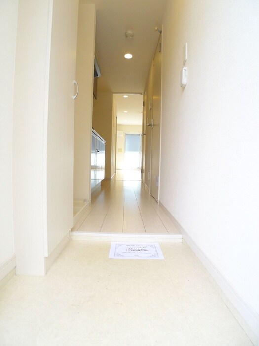 玄関 リブリ・ラルジュ