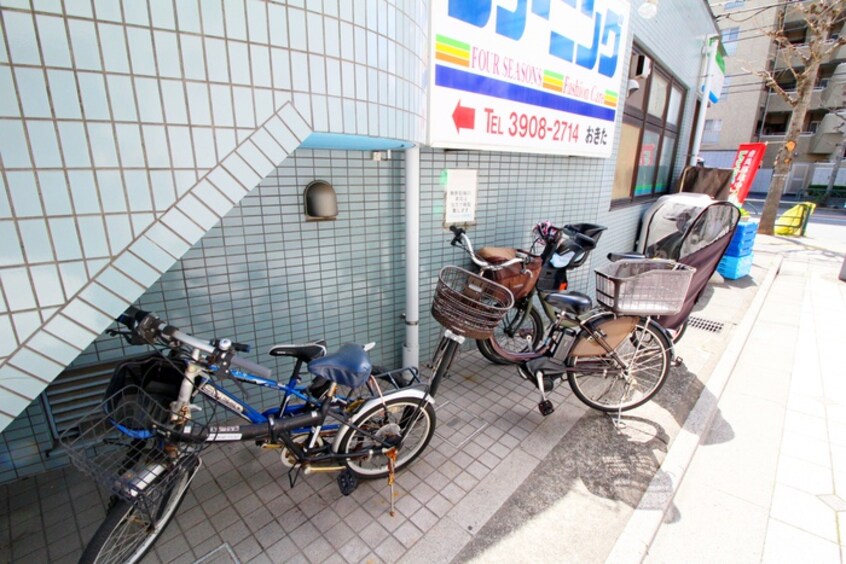 駐輪場 アベニュ－２１