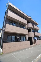 ファミールの外観