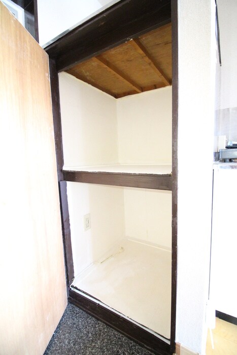 収納 コ－ポベルＡ