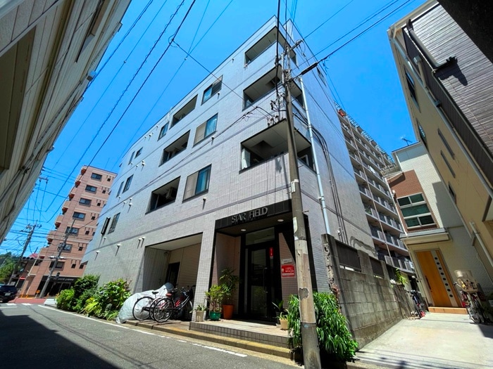 外観写真 スタ－フィ－ルド